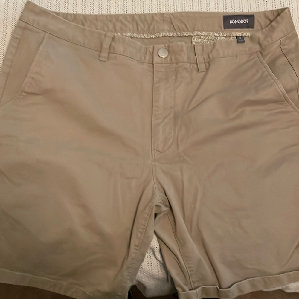 Bonobos tan shorts. Gently worn